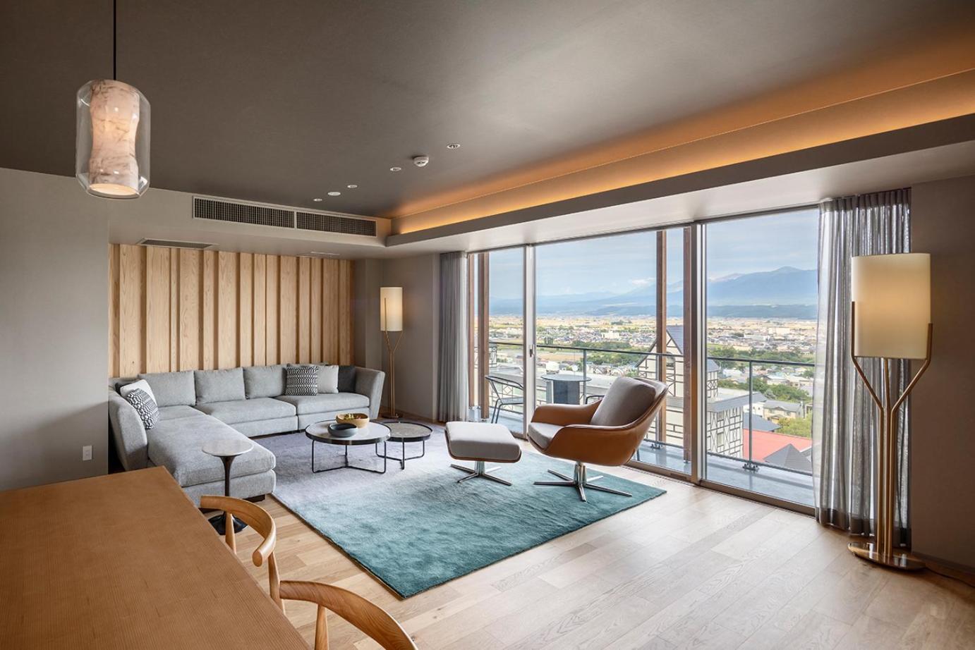 Fenix Aparthotel 4*