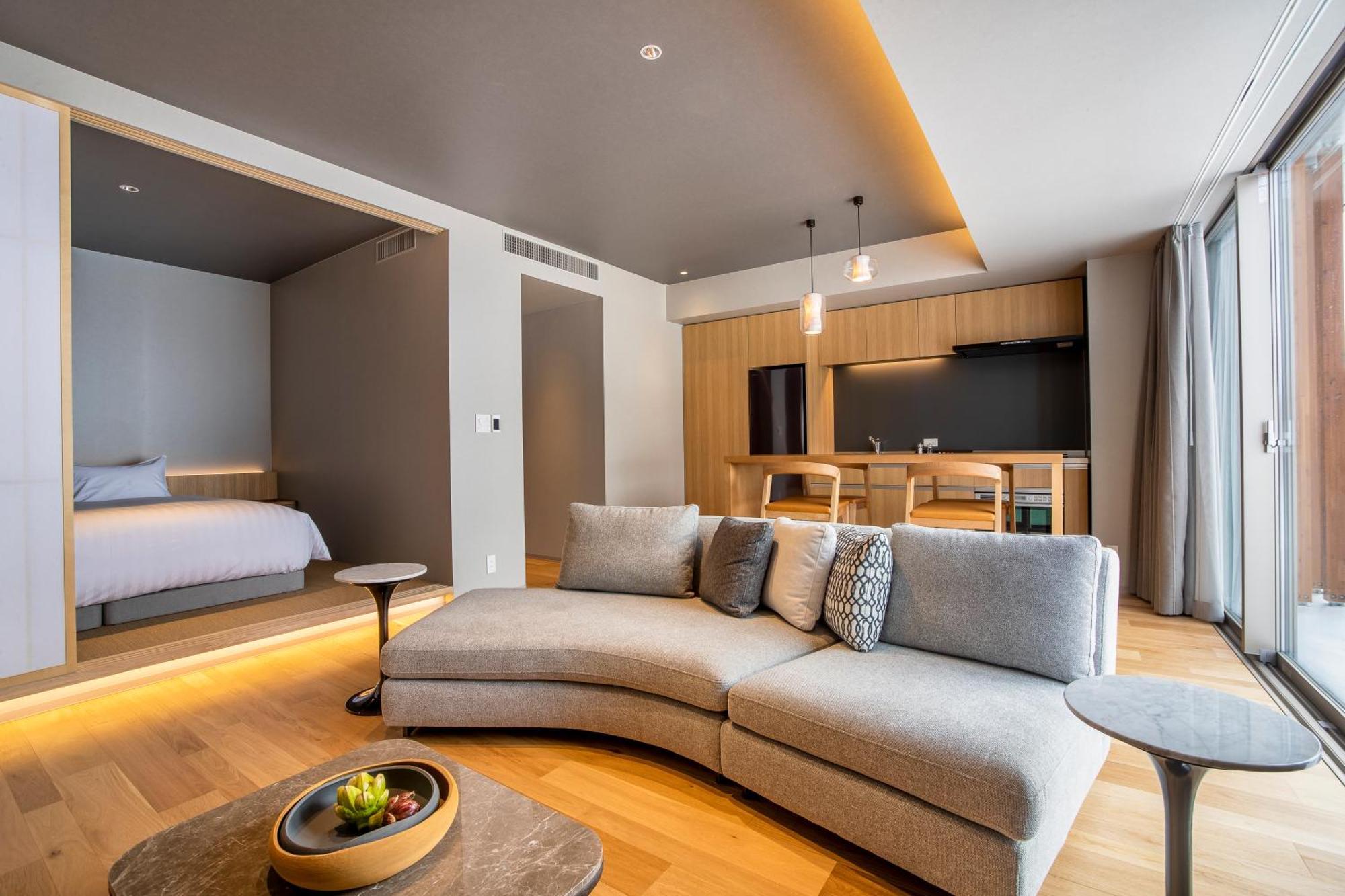 Fenix Aparthotel 4*